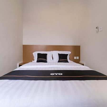 Super Oyo Collection O 90023 Damar Kusumo Guest House Maguwo Exterior foto