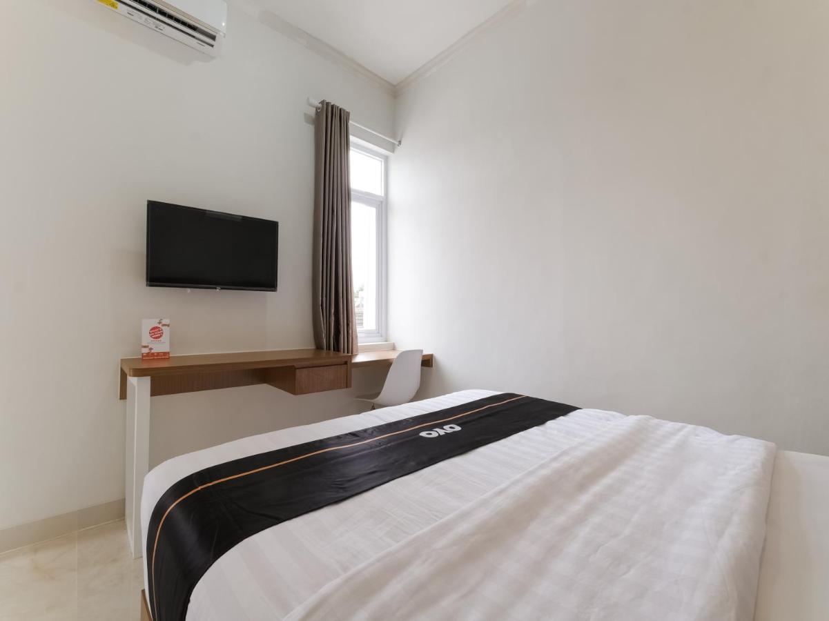 Super Oyo Collection O 90023 Damar Kusumo Guest House Maguwo Exterior foto